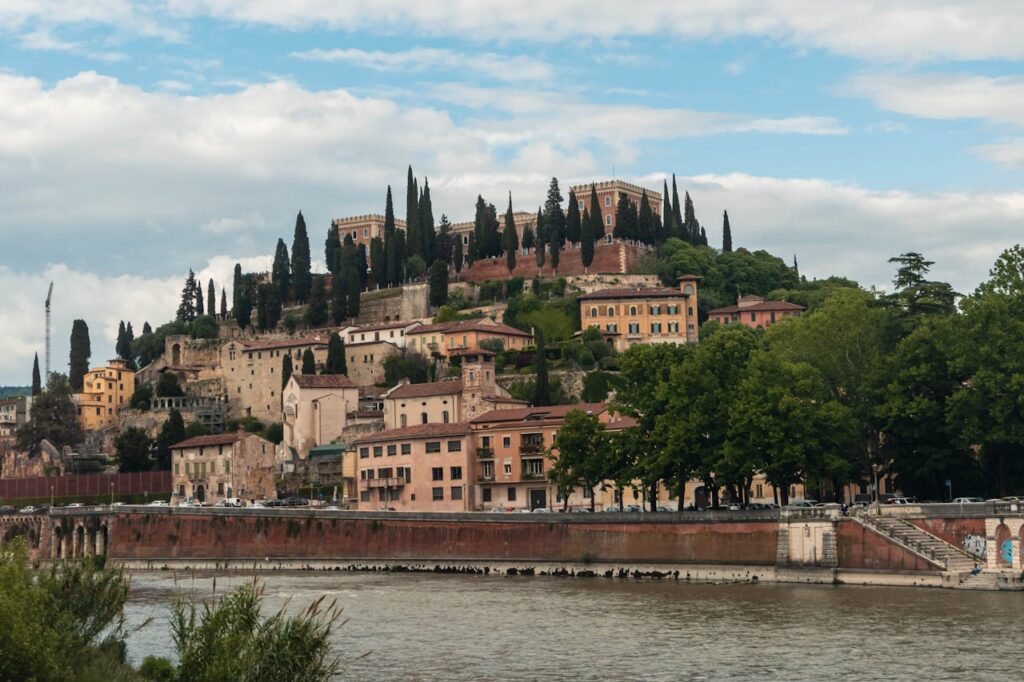 Best Luggage Storage Options at Napoli Centrale| Naples